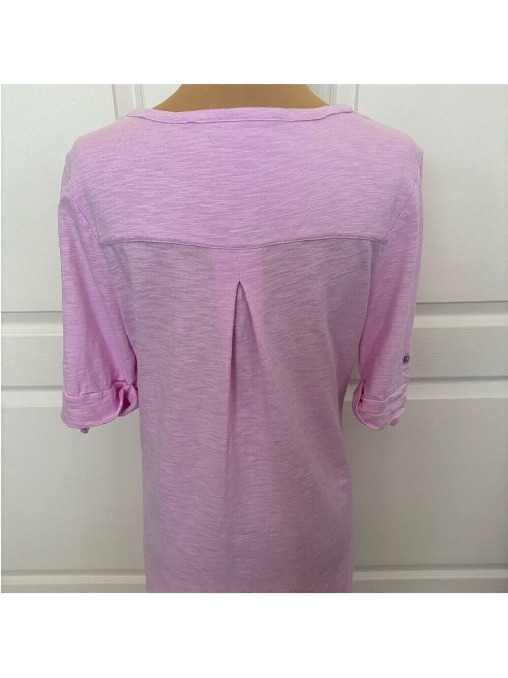 Chico’s Pinkish Lavender V-Neck Tunic Top | Relaxed Fit, 3/4 Tab Sleeves, Size M - Picture 6 of 10
